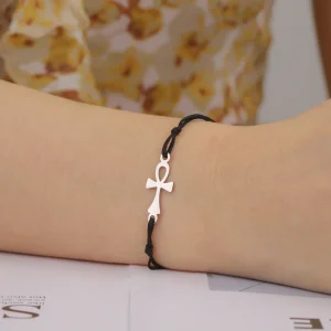 bracelet ficelle noir croix de Ankh